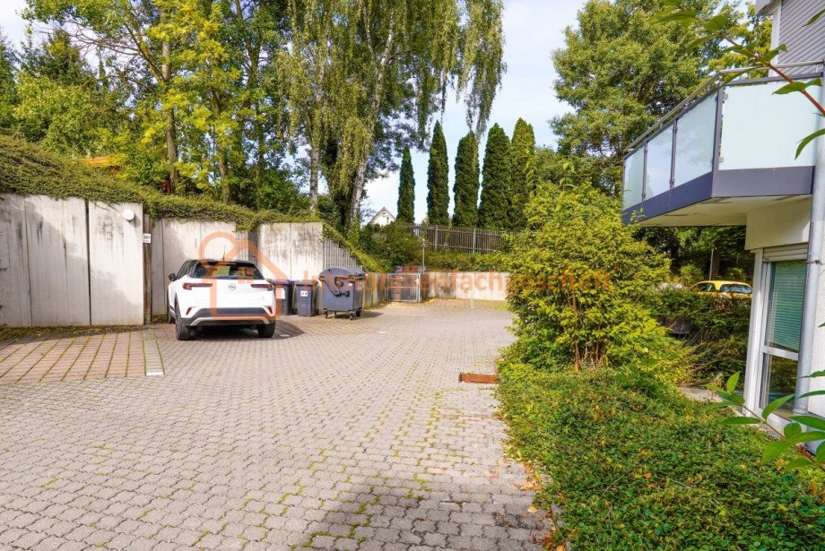 Ruhiger Stellplatz mit Terrasse Erdgeschosswohnung Ilmenau